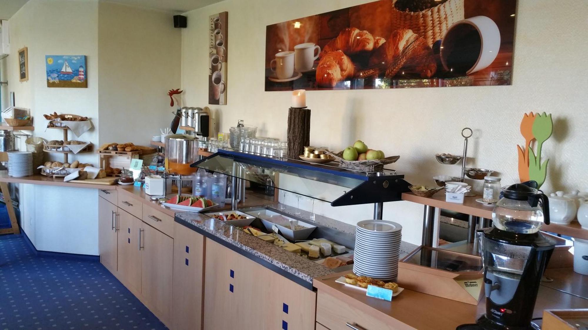 Hotel Ifen Вислох Екстериор снимка