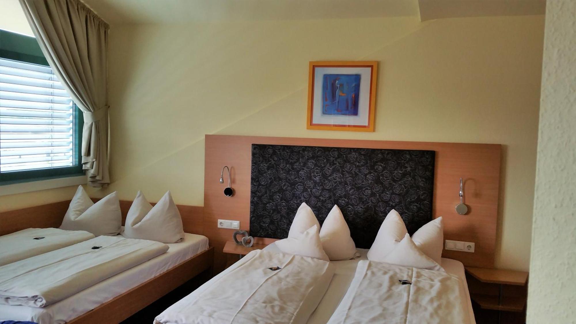 Hotel Ifen Вислох Екстериор снимка