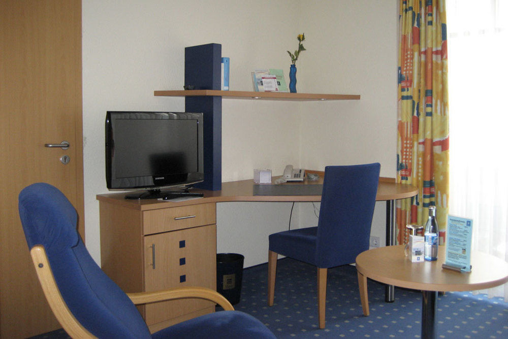 Hotel Ifen Вислох Екстериор снимка