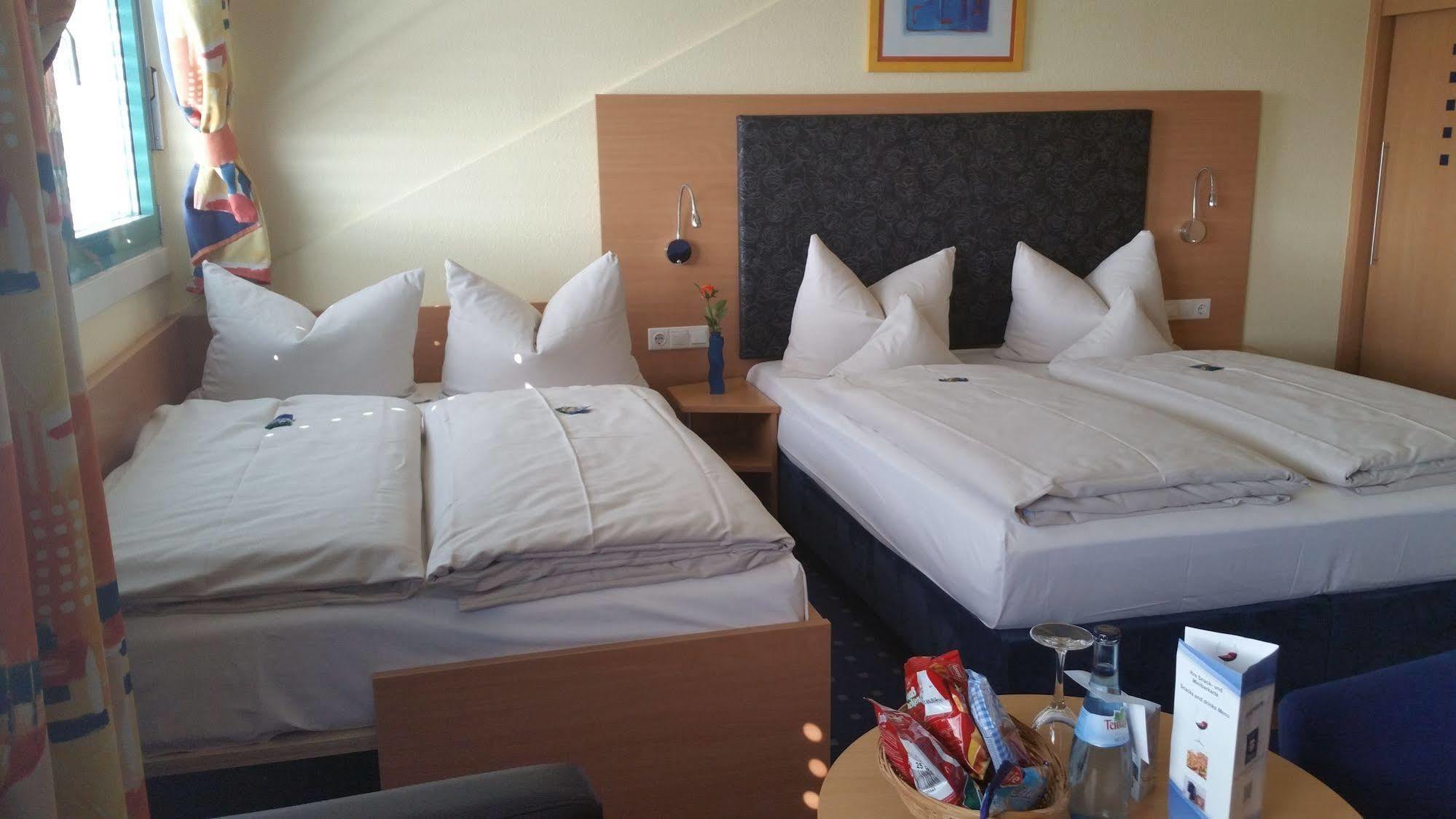 Hotel Ifen Вислох Екстериор снимка