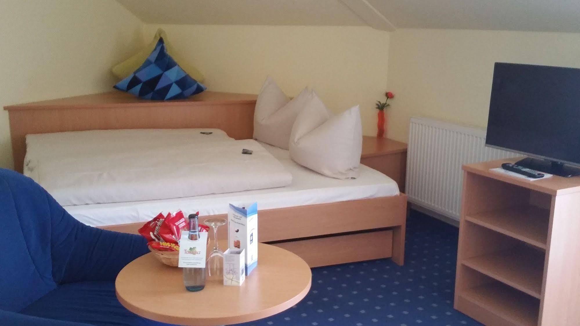 Hotel Ifen Вислох Екстериор снимка