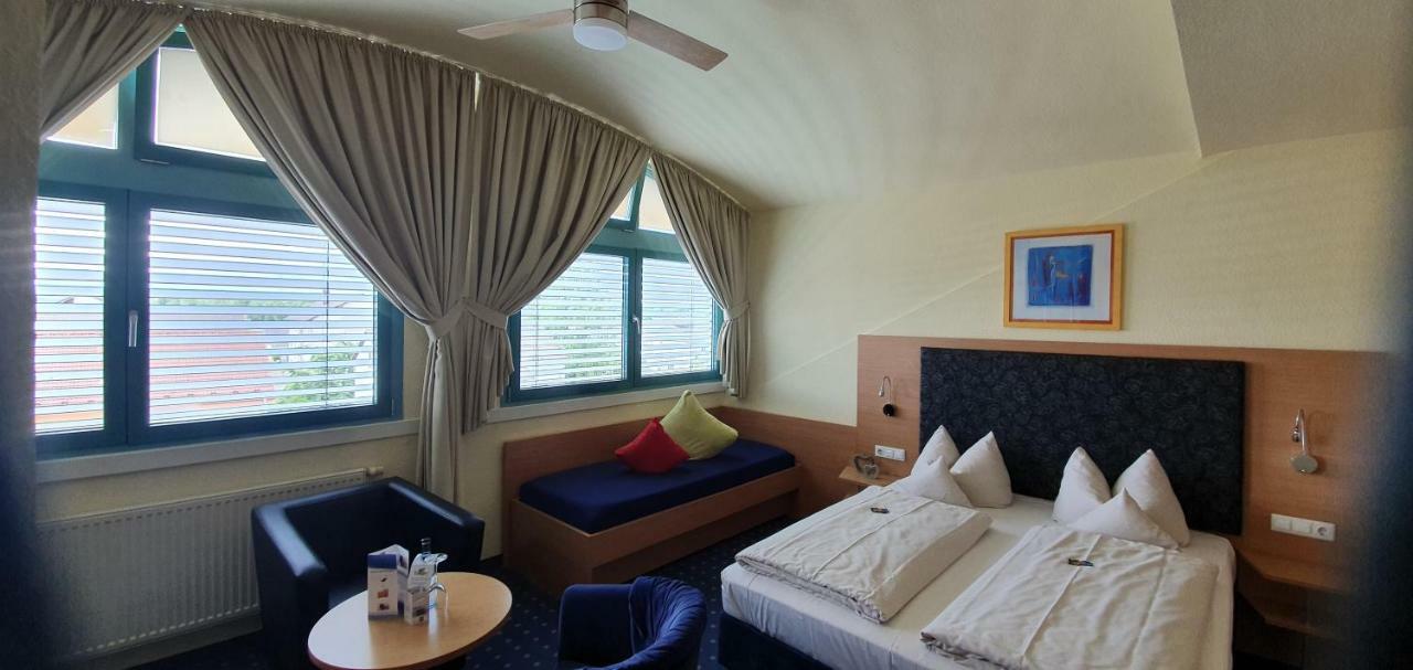 Hotel Ifen Вислох Екстериор снимка