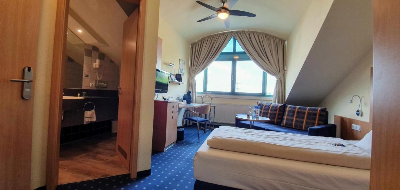 Hotel Ifen Вислох Екстериор снимка