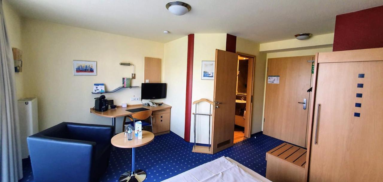 Hotel Ifen Вислох Екстериор снимка